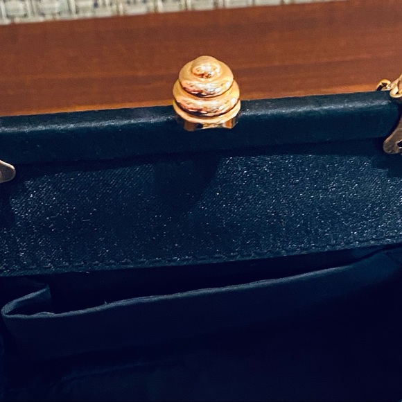 🌟HP🌟VTG 1980s Black Lace Beehive Clasp Evening Bag - Picture 5 of 9